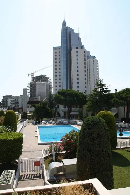 Residence Equilio Family Apartments Lido di Jesolo