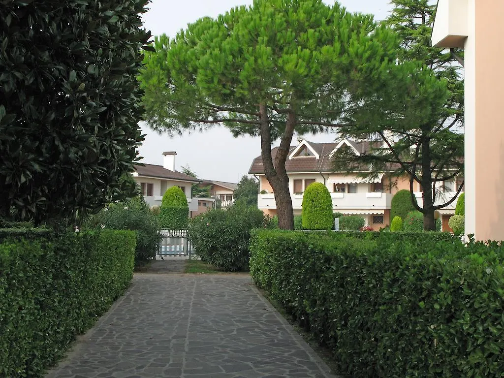 Residence Equilio Family Apartments リド・ディ・イエゾロ